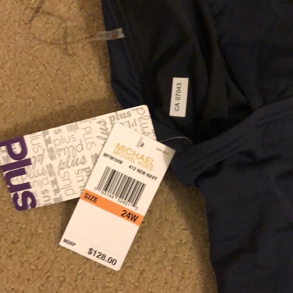 💥HP💥MICHAEL KORS (24W) New Navy one piece swimwear - Picture 3 of 10
